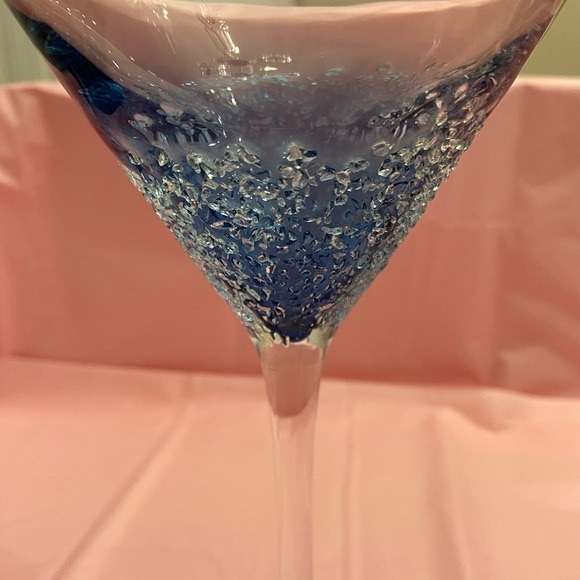 EUC LONG STEM MARTINI GLASS PAINTED BLUE WITH CLEAR BEADS ON BOTTOM OF GLASS - Picture 7 of 7